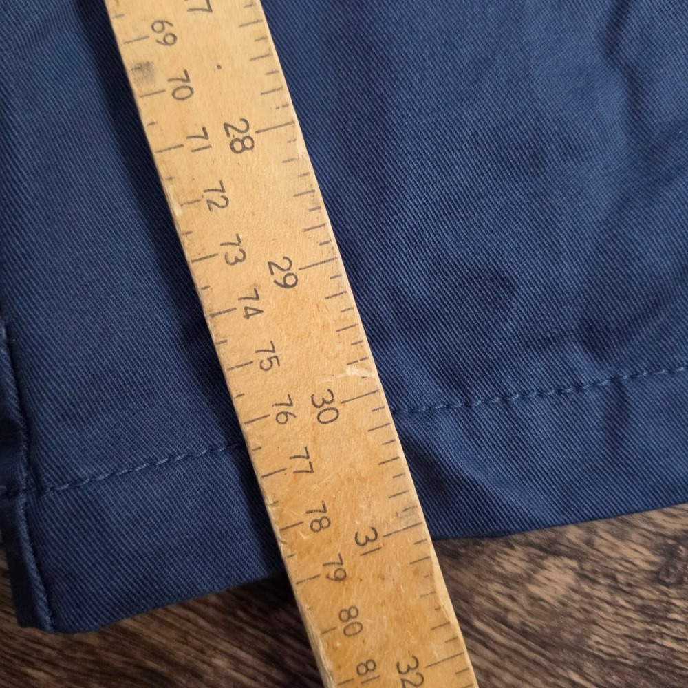 IZOD American Chino Pants Men 32x32 Navy Blue Non-Iron Flat Front Classic Fit - Picture 4 of 10